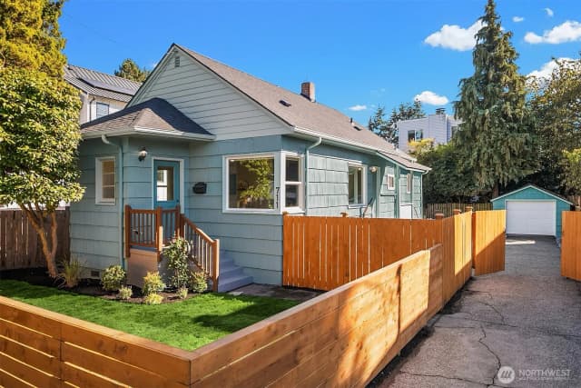Property photo for 711 N 86th Street, Seattle photo 2
