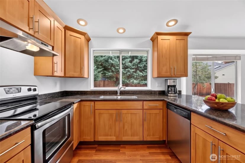 Property photo for 1341 Sw 348th Street, Federal Way photo 8