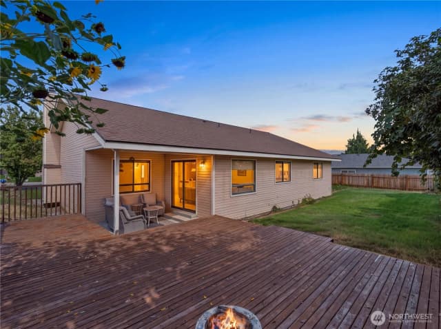 Property photo for 1507 4th Street, Wenatchee photo 2
