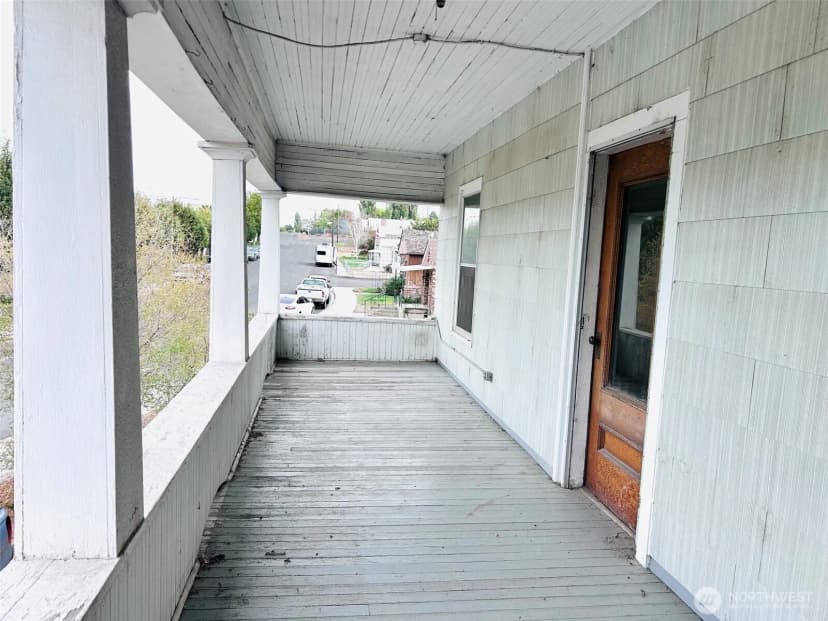 Property photo for 12 E 4th Avenue, Odessa photo 38