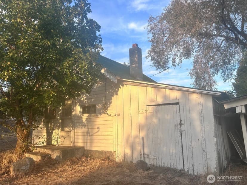 Property photo for 12 E 4th Avenue, Odessa photo 8