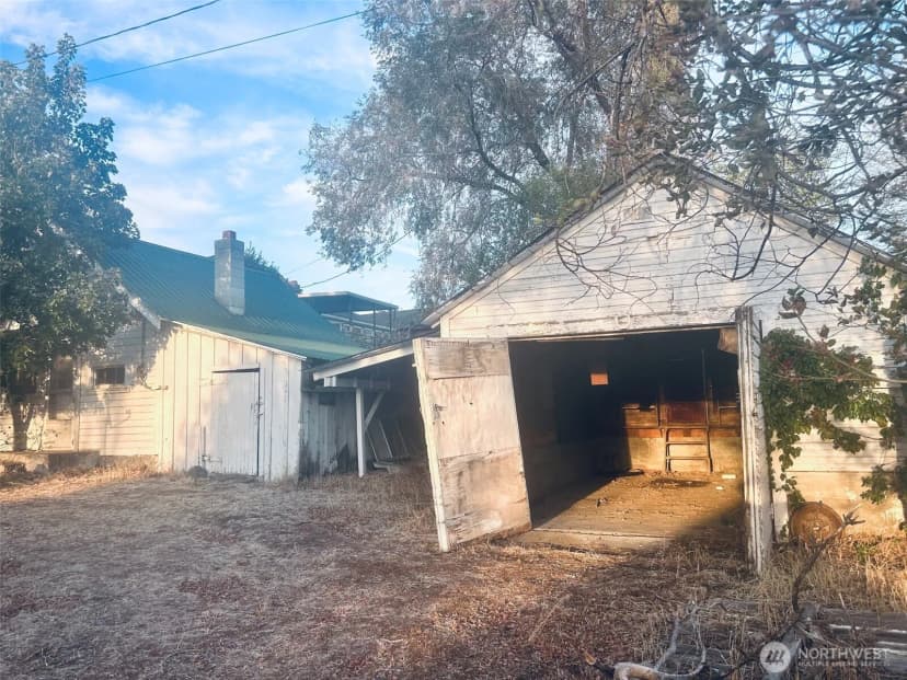 Property photo for 12 E 4th Avenue, Odessa photo 9