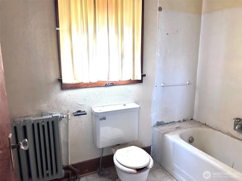 Property photo for 12 E 4th Avenue, Odessa photo 30
