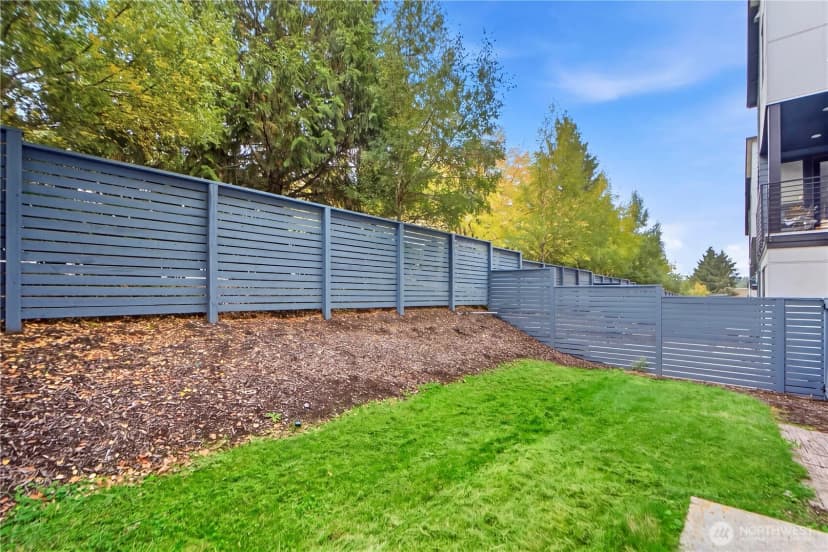 Property photo for 21725 25th Avenue Se #d, Bothell photo 27