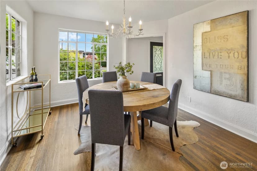 Property photo for 529 Mcgilvra Boulevard E, Seattle photo 4