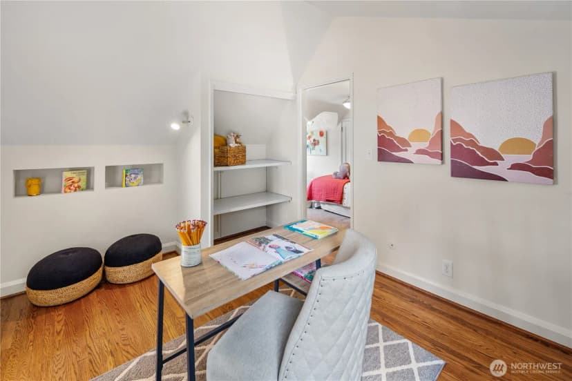 Property photo for 529 Mcgilvra Boulevard E, Seattle photo 17