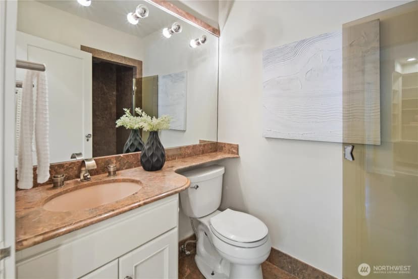 Property photo for 529 Mcgilvra Boulevard E, Seattle photo 12