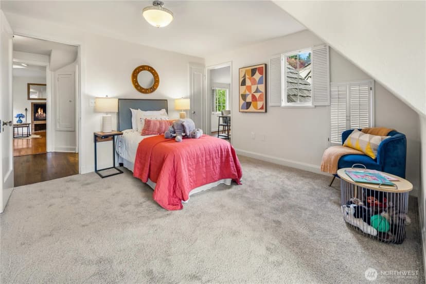 Property photo for 529 Mcgilvra Boulevard E, Seattle photo 16