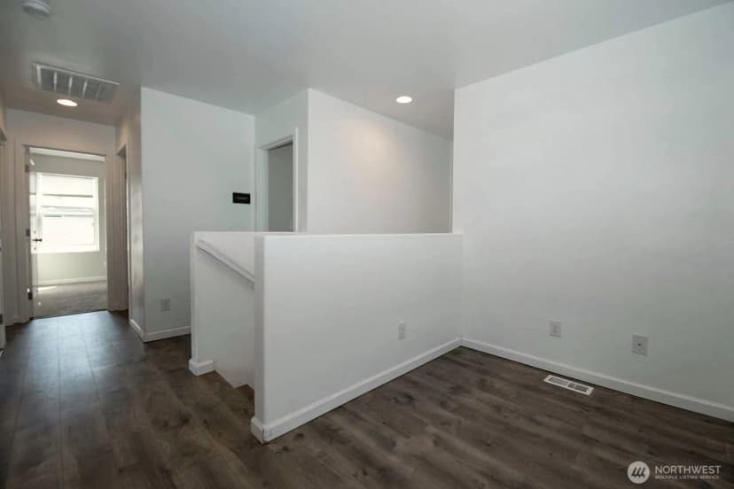 Property photo for 32525 Marguerite Lane, Sultan photo 16