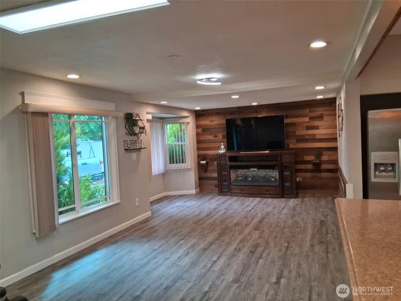 Property photo for 8242 S 128th Street, Seattle photo 11