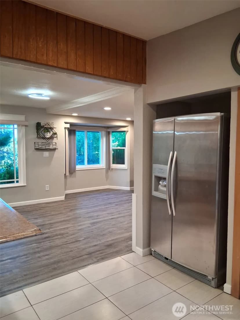 Property photo for 8242 S 128th Street, Seattle photo 5