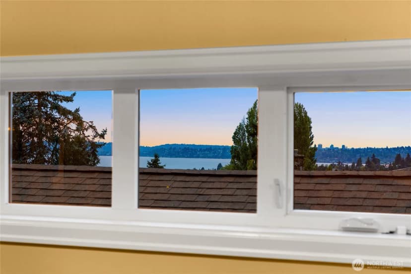 Property photo for 11344 Ne 90th Street, Kirkland photo 31