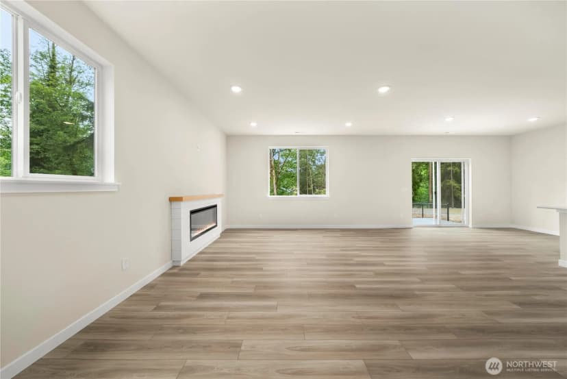 Property photo for 1311 175th Place Ne, Marysville photo 6
