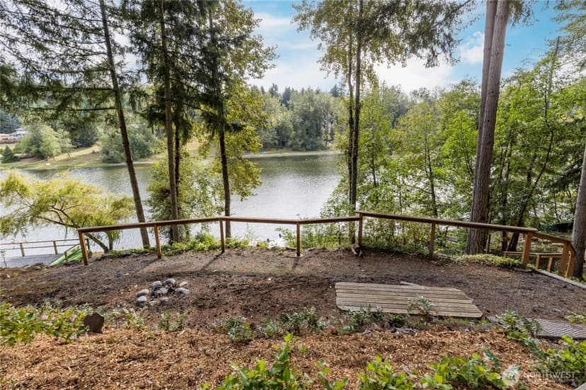 Property photo for 4908 W Tapps Drive E, Lake Tapps photo 3