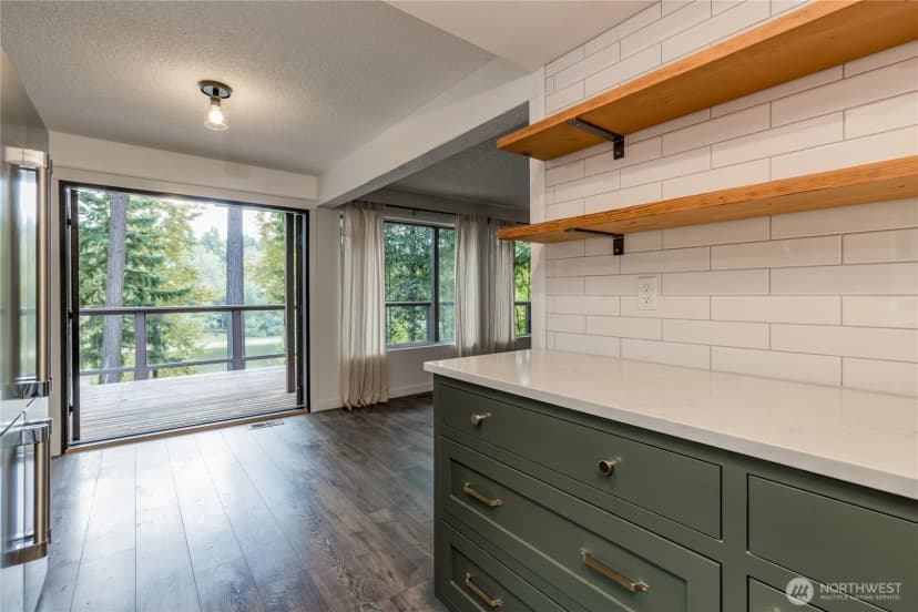 Property photo for 4908 W Tapps Drive E, Lake Tapps photo 11