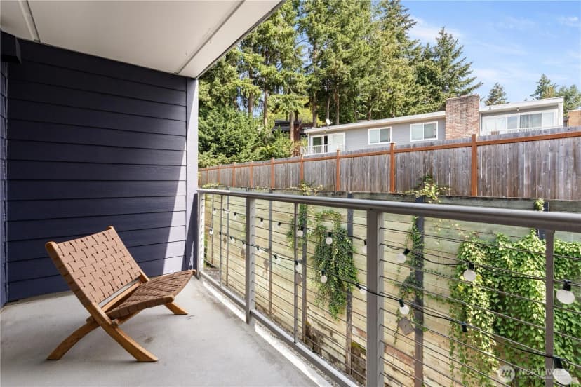 Property photo for 11920 98th Avenue Ne #302, Kirkland photo 10