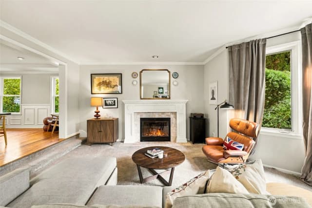 Property photo for 4027 35th Avenue W, Seattle photo 4