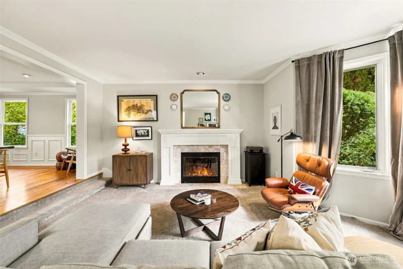 Property photo for 4027 35th Avenue W, Seattle photo 4