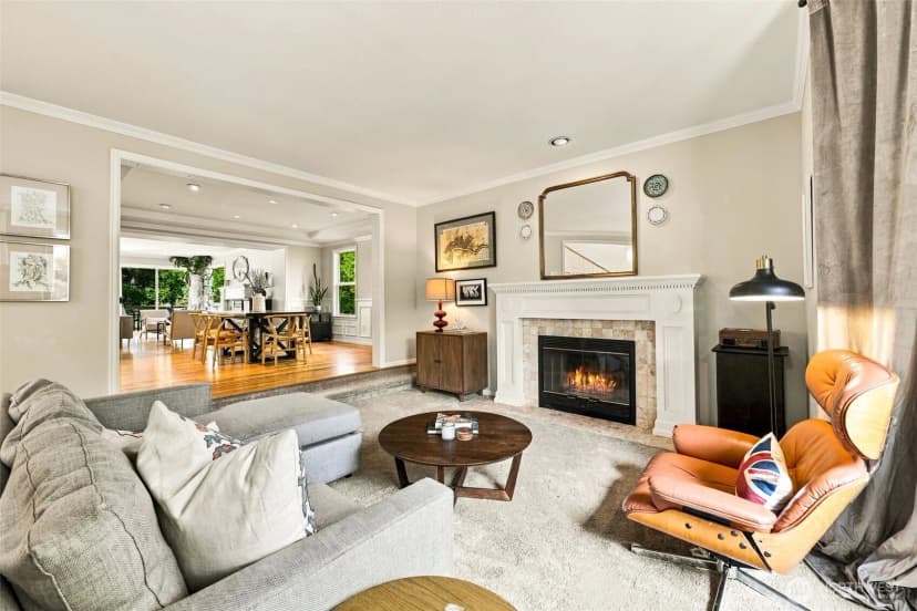 Property photo for 4027 35th Avenue W, Seattle photo 6