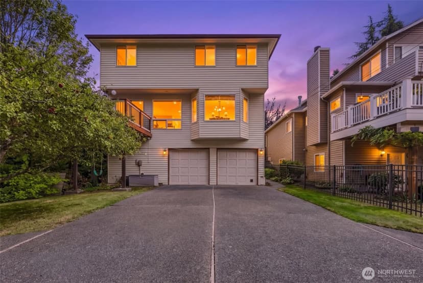 Property photo for 4027 35th Avenue W, Seattle photo 28