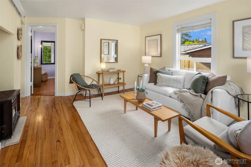 Property photo for 4719 S Pearl Street, Seattle photo 2