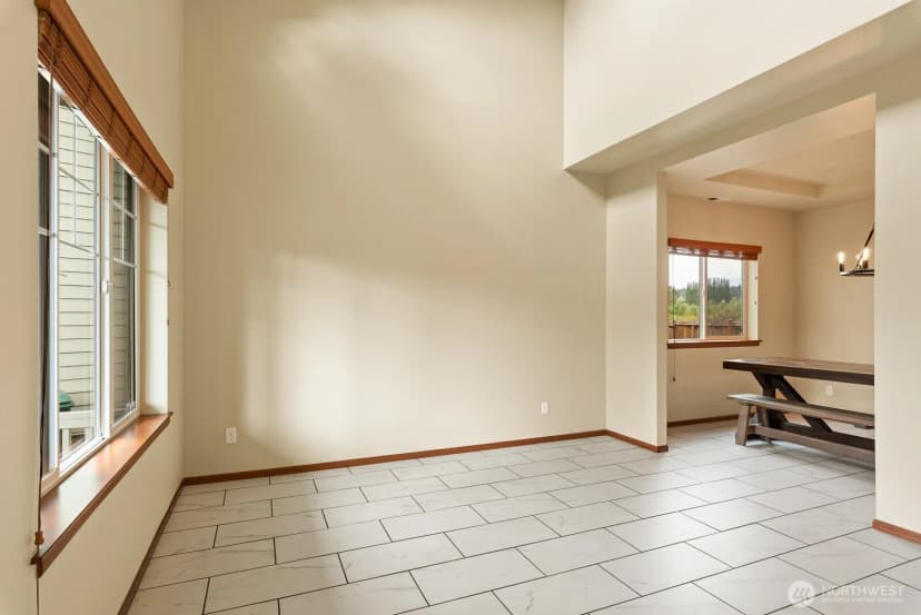 Property photo for 5839 148th Place Ne, Marysville photo 4