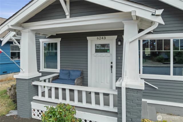 Property photo for 6243 S Warner Street, Tacoma photo 2