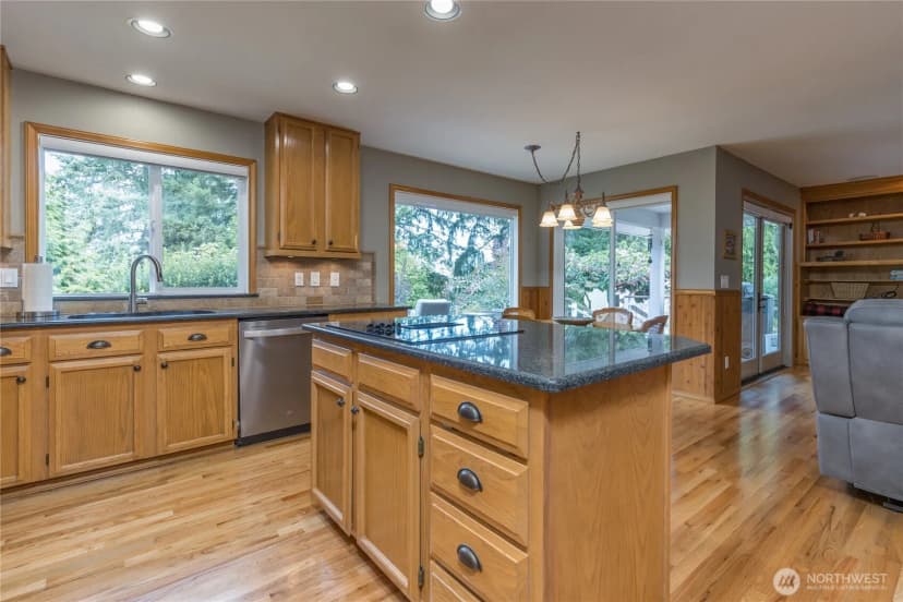 Property photo for 34203 136th Avenue Se, Auburn photo 6