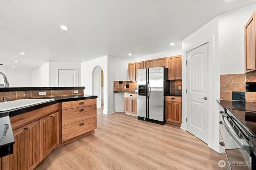 Property photo for 4406 Mount Adams View Dr, West Richland photo 10