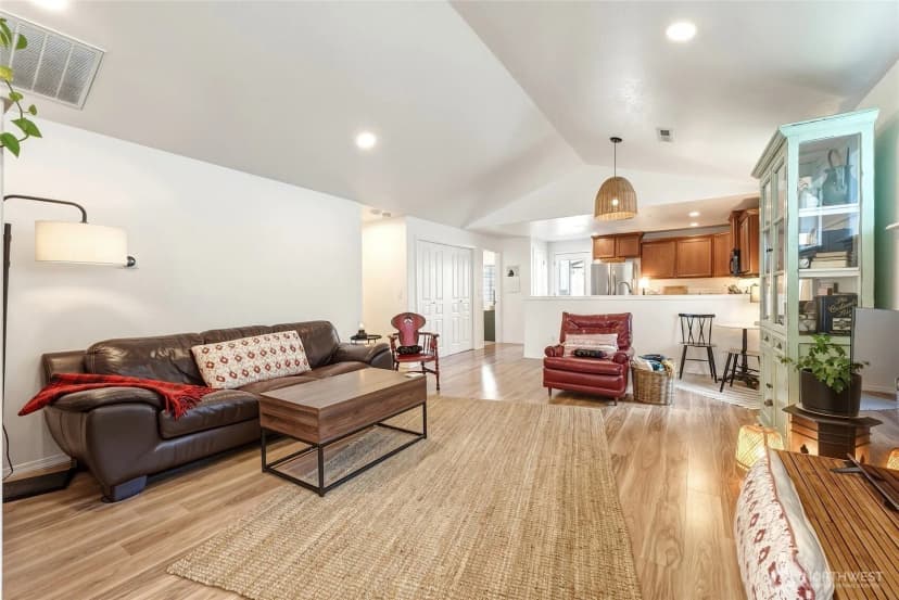 Property photo for 1202 Carver Street, College Place photo 5