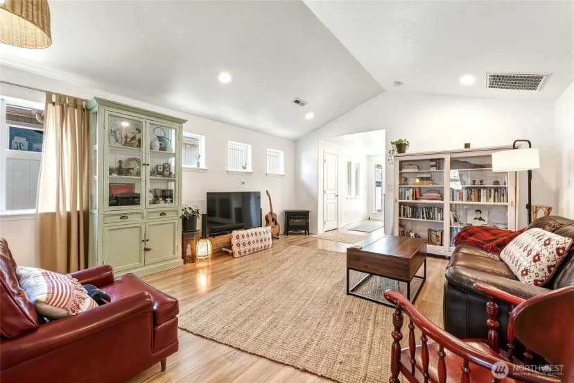 Property photo for 1202 Carver Street, College Place photo 6