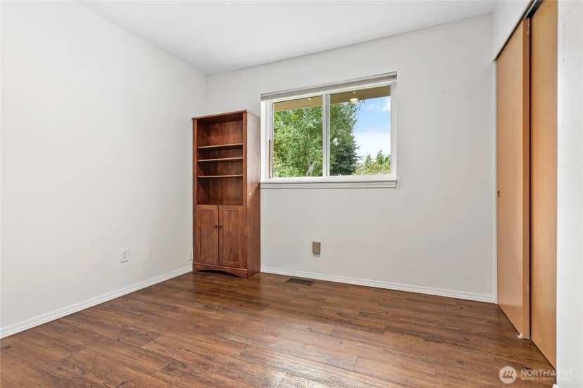Property photo for 6151 Unrein Drive Se, Ferndale photo 23