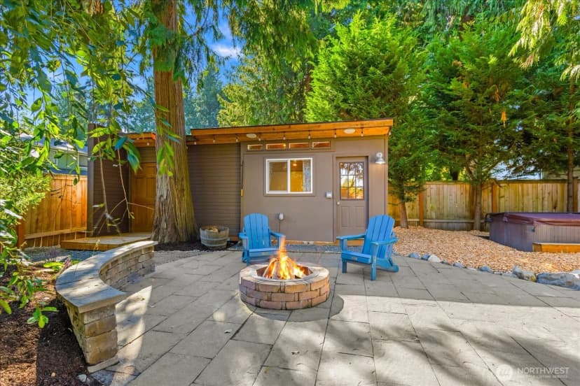 Property photo for 10325 Ne 125th Place, Kirkland photo 22