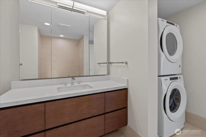 Property photo for 121 Stewart Street #2506, Seattle photo 22