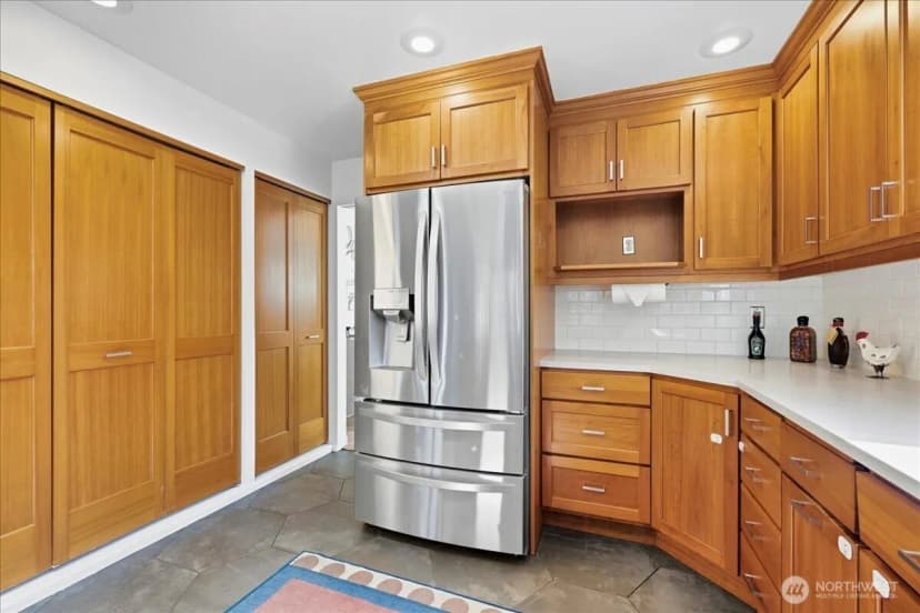 Property photo for 8629 36th Avenue Sw, Seattle photo 16