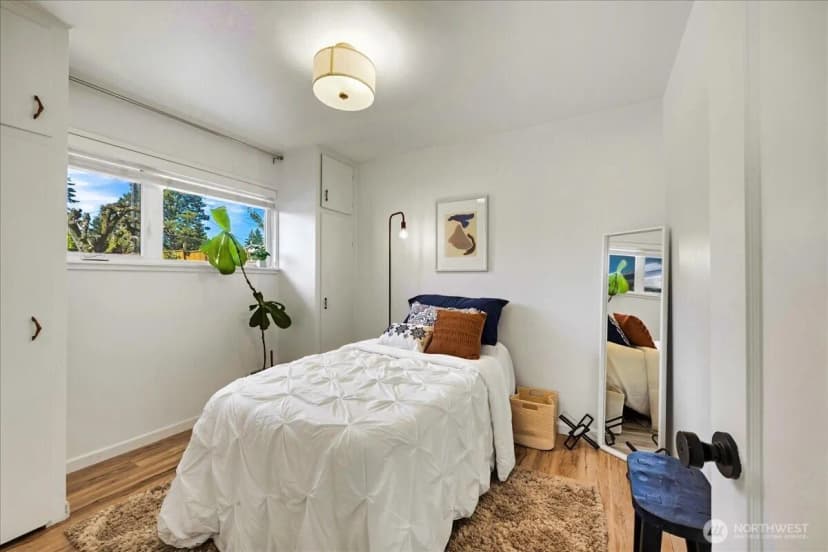 Property photo for 8629 36th Avenue Sw, Seattle photo 24