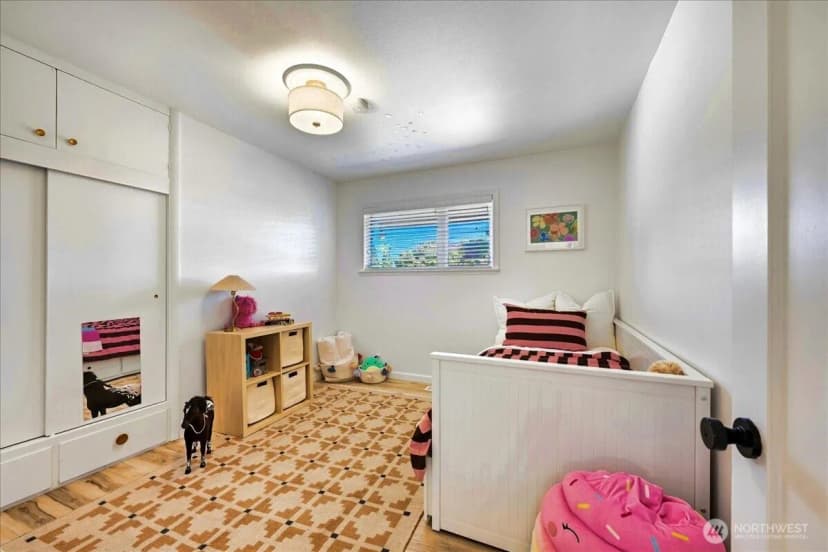 Property photo for 8629 36th Avenue Sw, Seattle photo 25