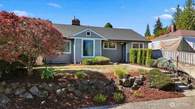 Property photo for 8629 36th Avenue Sw, Seattle photo 2