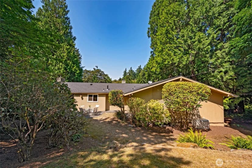Property photo for 5212 W Mercer Place, Mercer Island photo 26