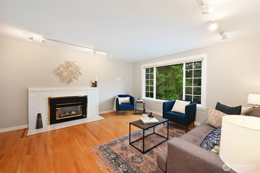 Property photo for 5212 W Mercer Place, Mercer Island photo 5