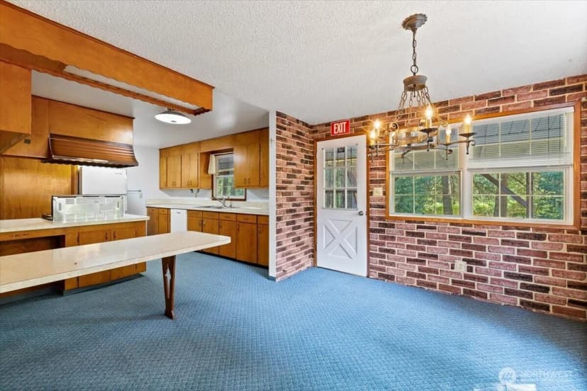 Property photo for 12521 Roosevelt Road, Snohomish photo 4