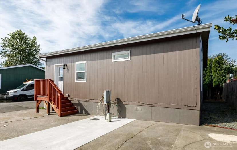 Property photo for 225 Ne Ernst Street #114, Oak Harbor photo 22