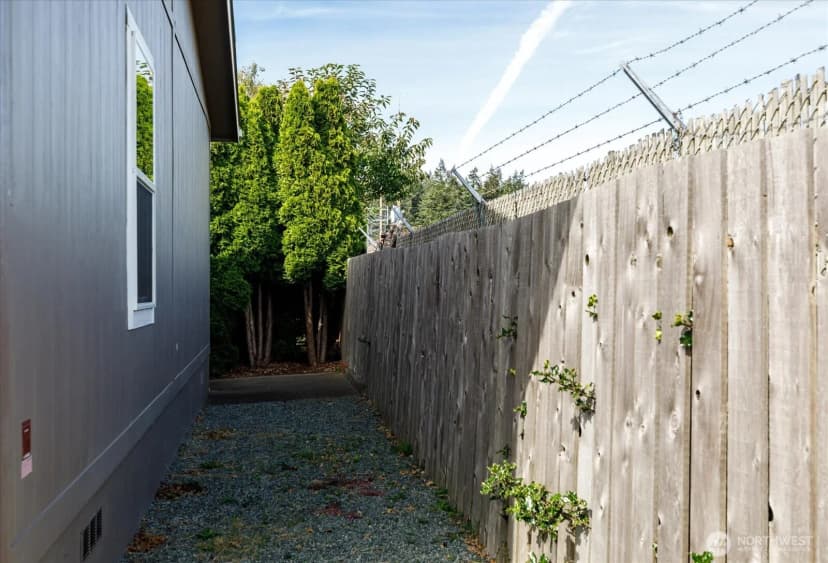 Property photo for 225 Ne Ernst Street #114, Oak Harbor photo 21