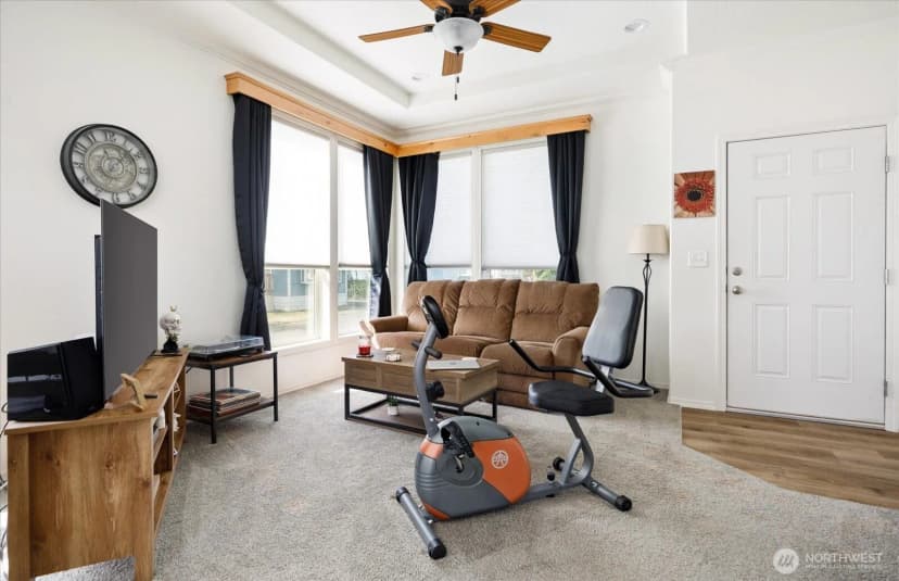 Property photo for 225 Ne Ernst Street #114, Oak Harbor photo 4
