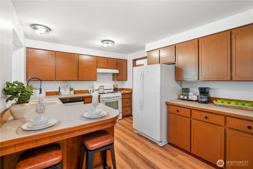 Property photo for 9029 Cascadia Avenue, Everett photo 6