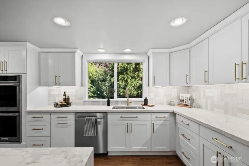 Property photo for 618 Nw 163rd Street, Shoreline photo 15