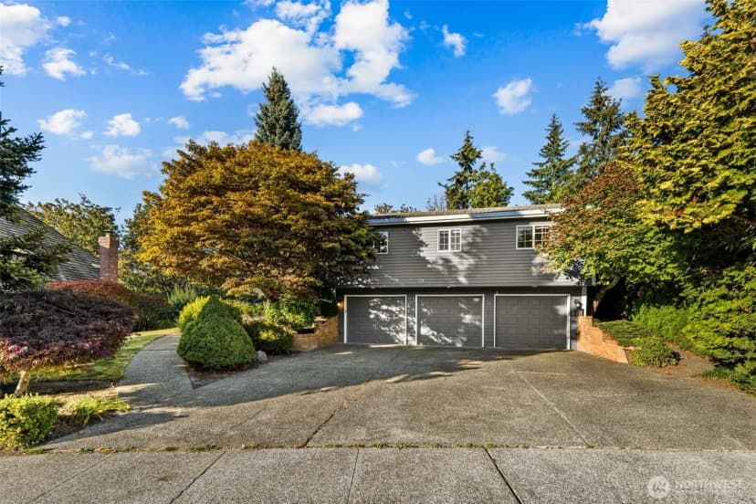Property photo for 618 Nw 163rd Street, Shoreline photo 2