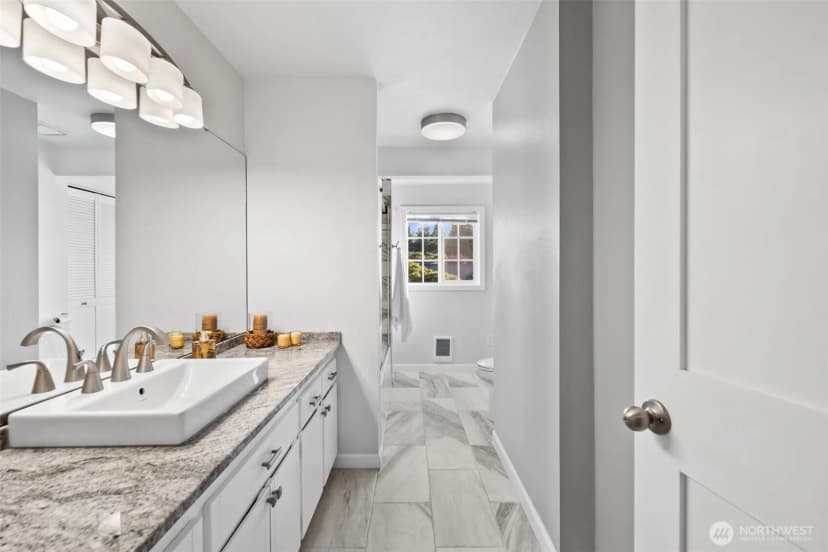 Property photo for 618 Nw 163rd Street, Shoreline photo 25