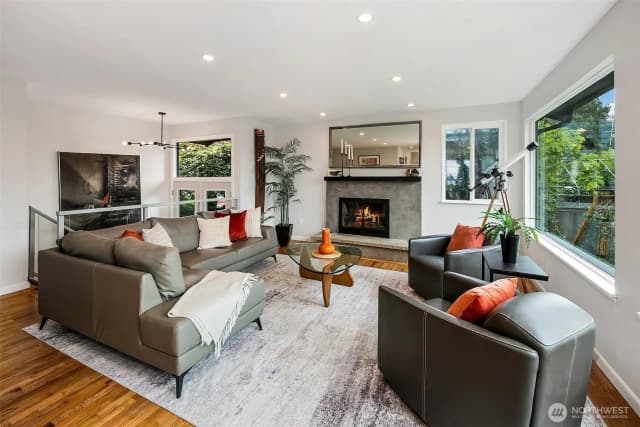 Property photo for 2137 N 86th Street, Seattle photo 4