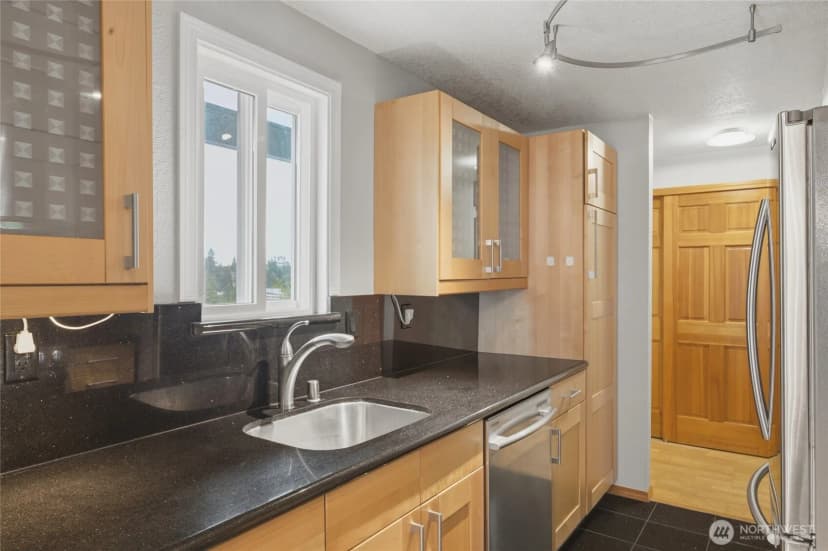 Property photo for 12516 Se 32nd Street #27, Bellevue photo 13